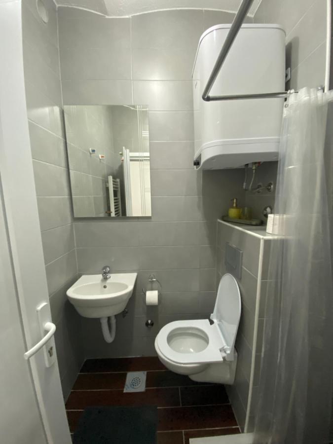 Studio Apartman Sandra Saraievo Exterior foto